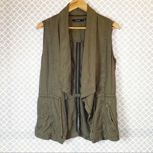 EUC Tahari Olive Draped Front Cargo Tencel Vest